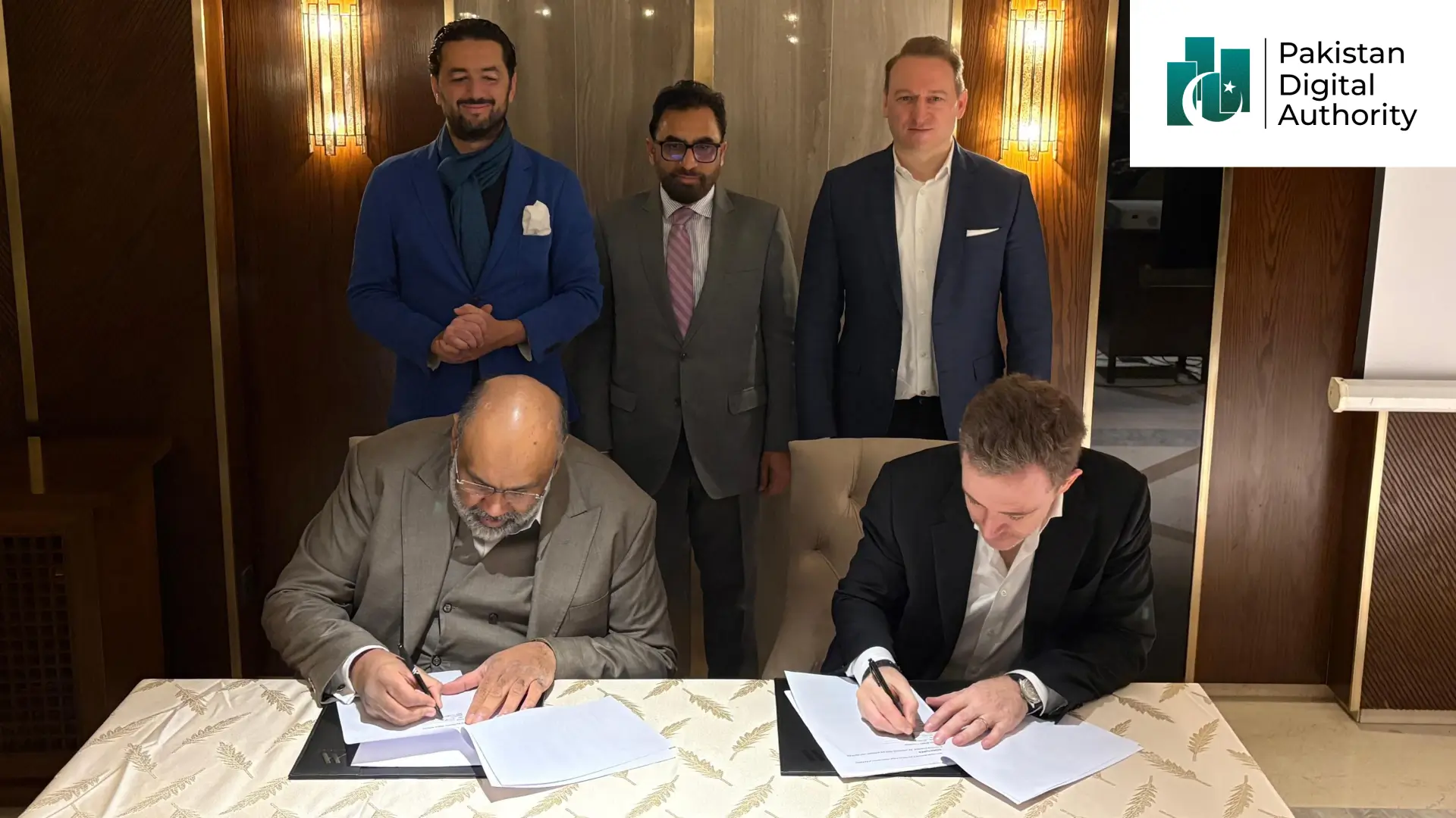 パキスタン政府デジタル庁（PDA）とDFINITY財団のパートナーシップ署名