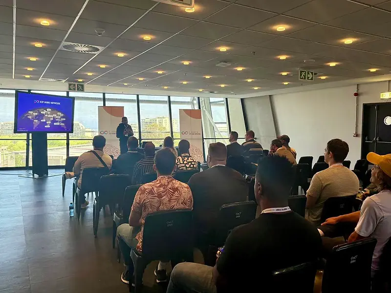 🌐 コミュニティ月間まとめレポート 🌐