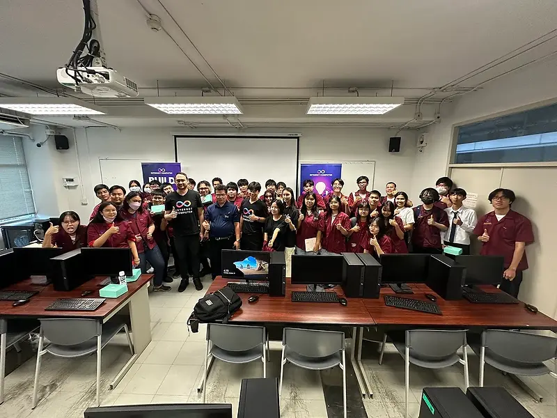 🌐 コミュニティ月間まとめレポート 🌐